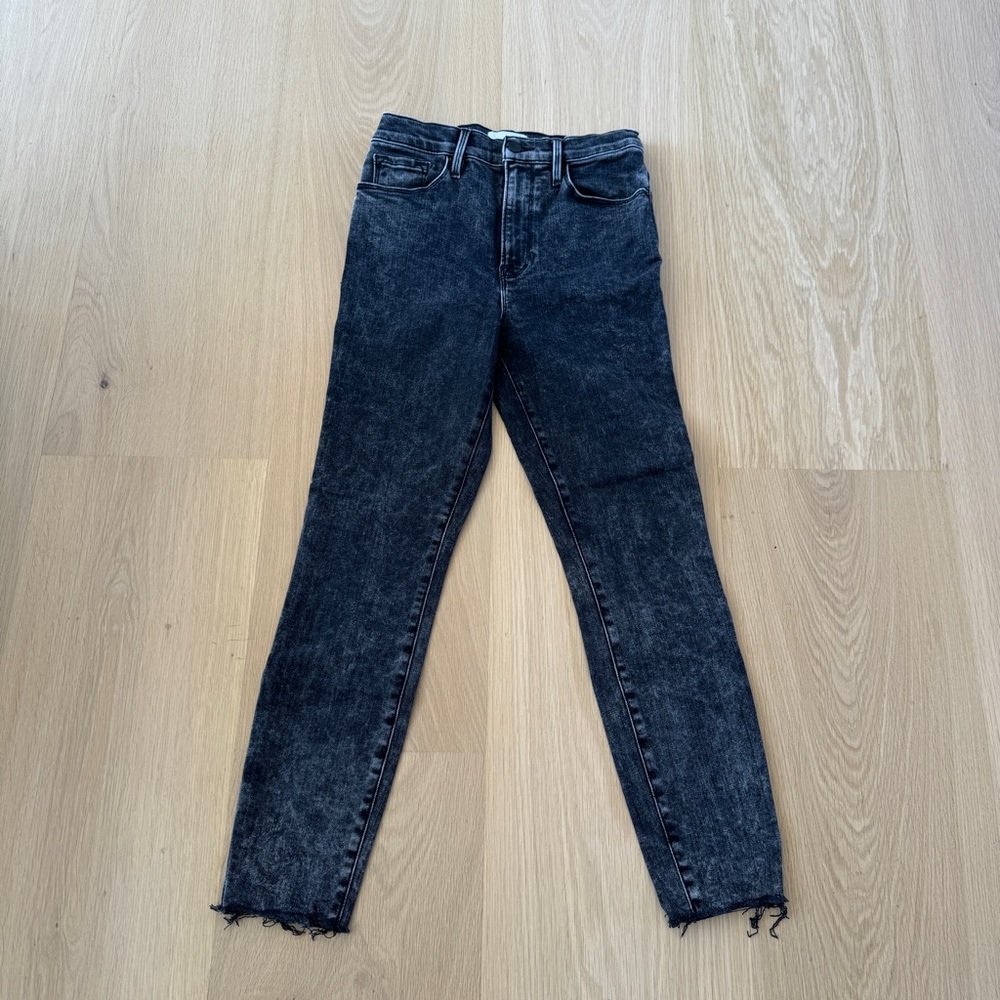 Frame Ali High Rise Cigarette Jeans